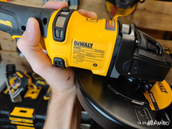 Ушм болгарка dewalt DCG405/ 409/ 413/ 418/ 440