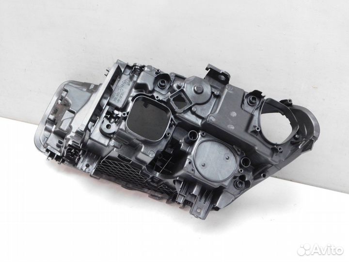 Корпус фары прав. BMW 5 G30 (83369)