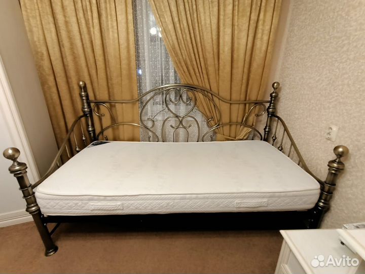 Продам кровать
