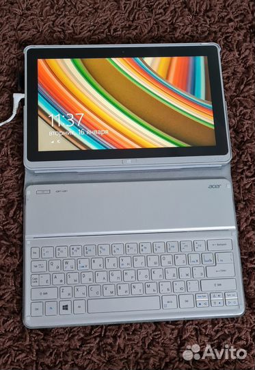 Acer нетбук (планшет с клавиатурой)