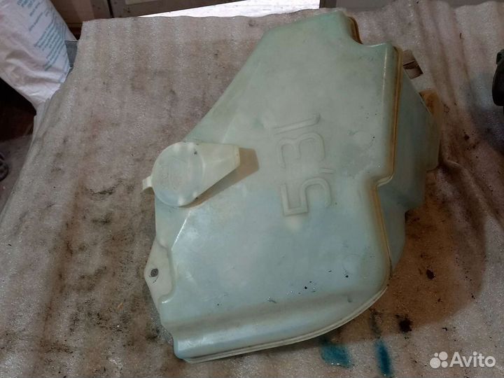 Бачок стеклоомывателя BMW3 E46