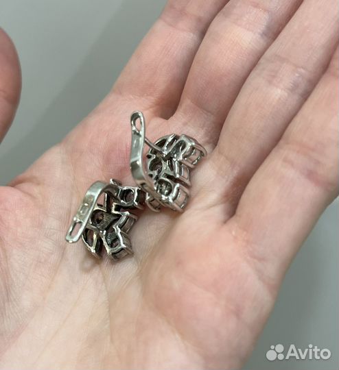 Серьги серебрянные с фианитами