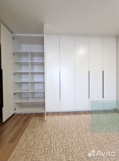 Стенка в гостиную