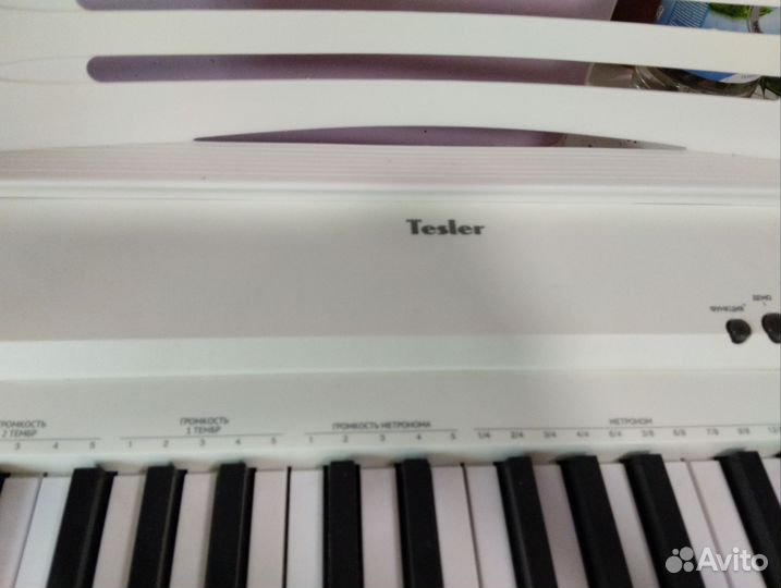 Синтезатор tesler