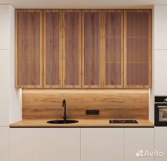 Шкаф с реечными дверями