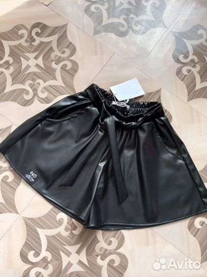 Кожаные шорты на девочку