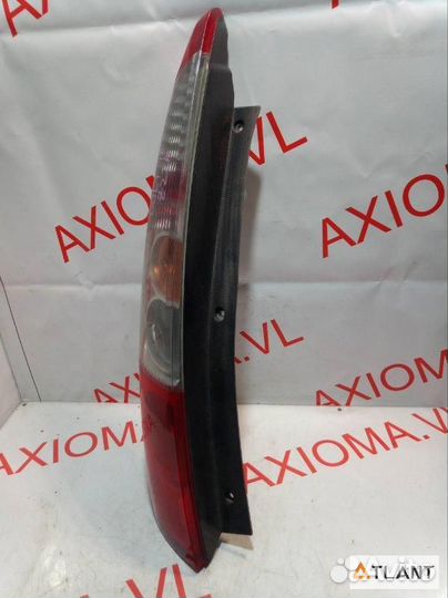 Стоп-сигнал задний левый mitsubishi colt