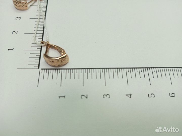 Золотые серьги