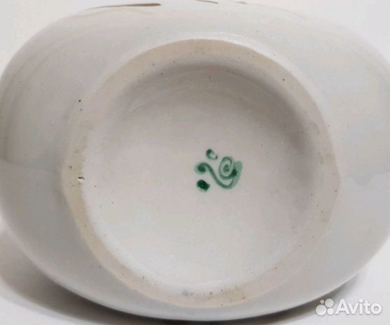 Фарфоровая вазочка 70-х годов