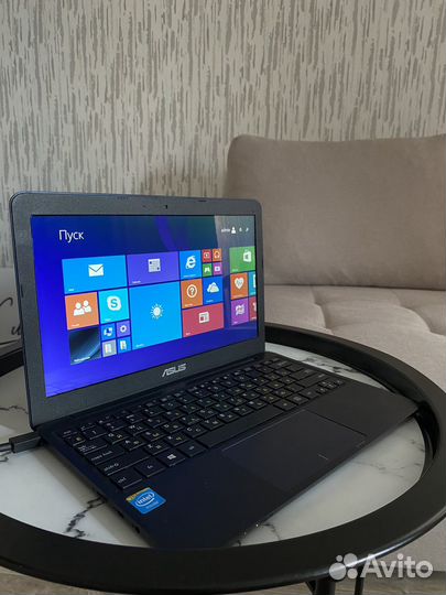 Ноутбук asus