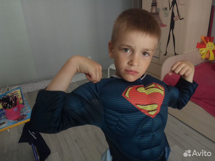 Костюм супермена