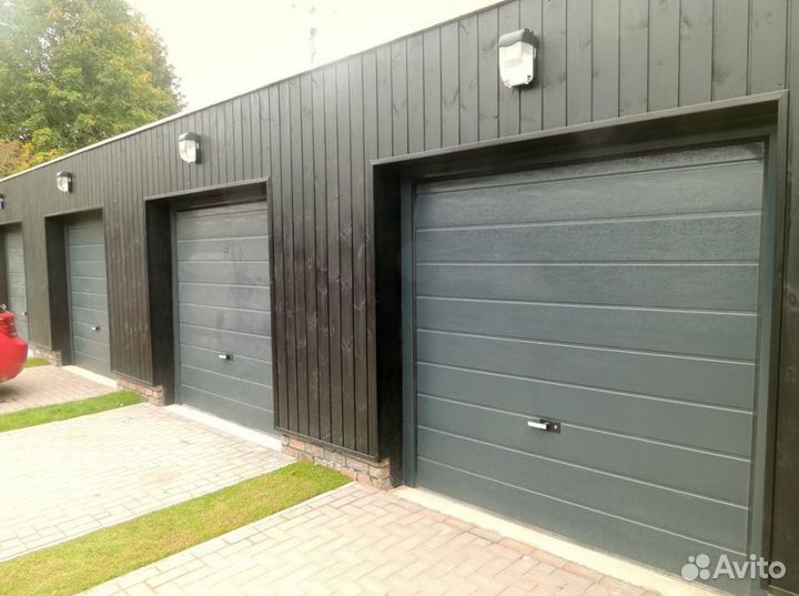 Секционные ворота