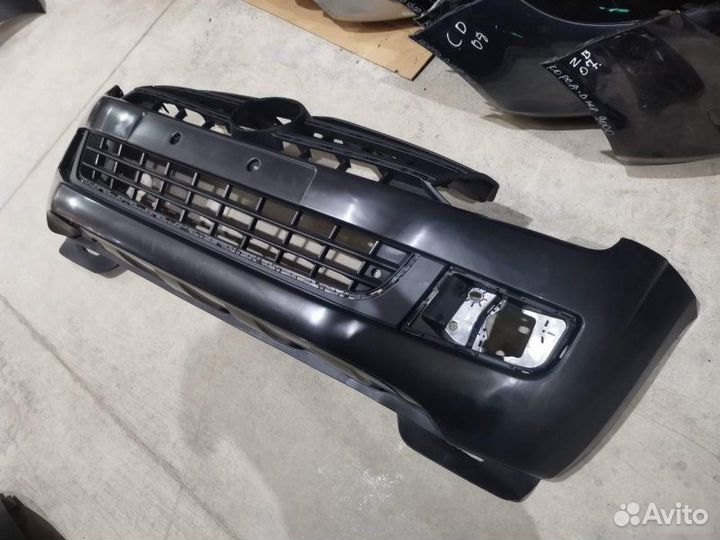 Бампер передний Volkswagen Amarok 2010