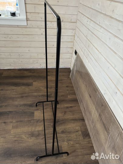 Вешалка напольная