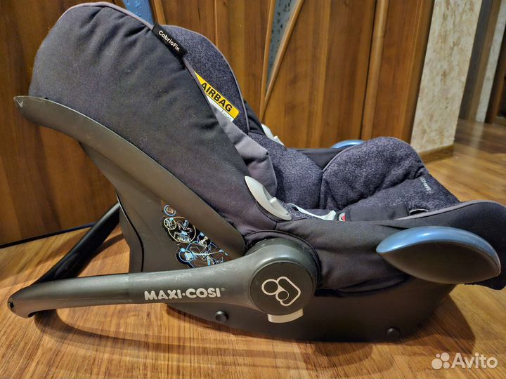 Автолюлька maxi cosi cabriofix