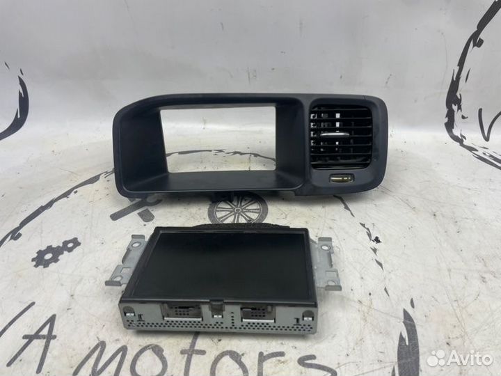 Монитор Volvo S60 2