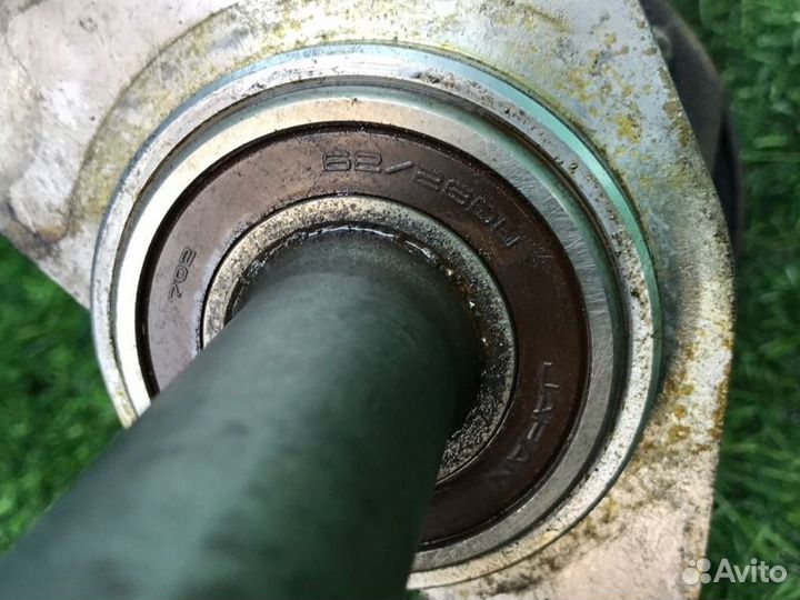 Полуось промежуточная (привод) передний правый