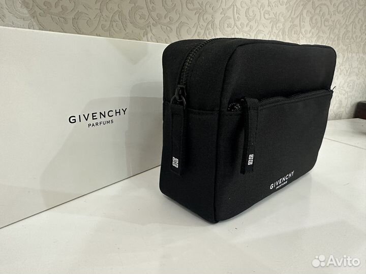 Косметичка givenchy