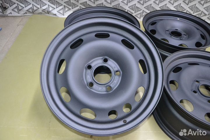 Диски Штампованные R15 5x110 et33 dia65/1 opel GM