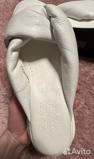 Шлёпанцы кожаные белые 37 respect