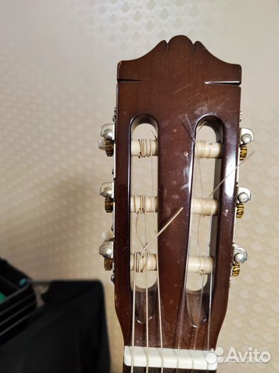 Электроакустическая гитара