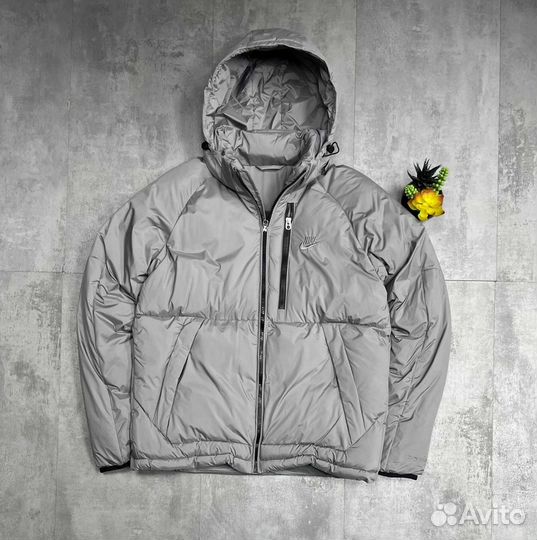 Мужская зимняя куртка nike