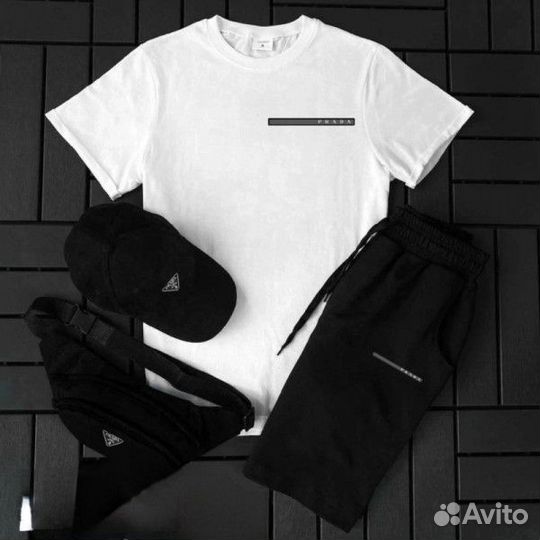 Спортивный костюм Prada