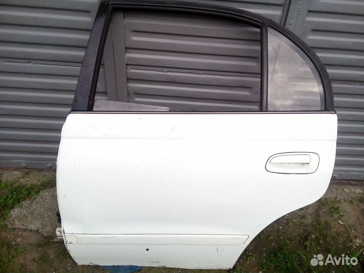 Дверь задняя левая Toyota Corona CT190, Carina