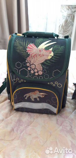 Школьный ортопедический портфель рюкзак