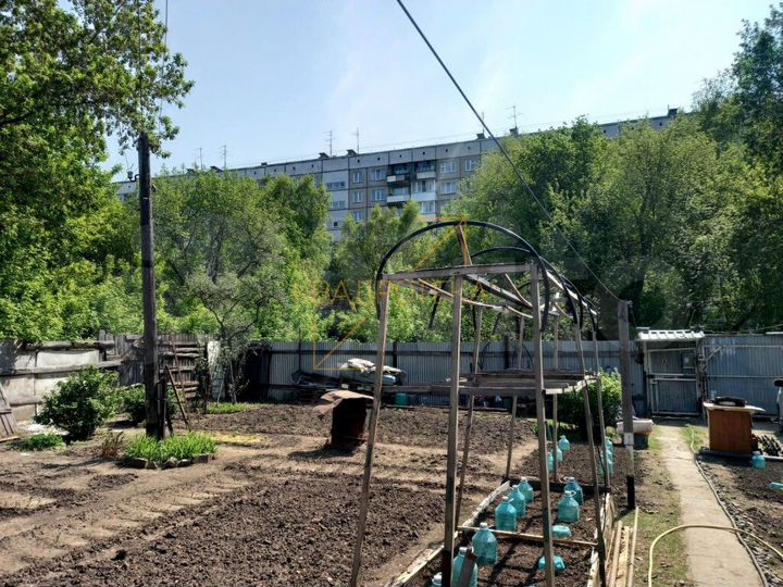 Дом 63 м² на участке 10 сот.