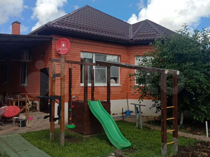 Дом 136,8 м² на участке 6,9 сот.