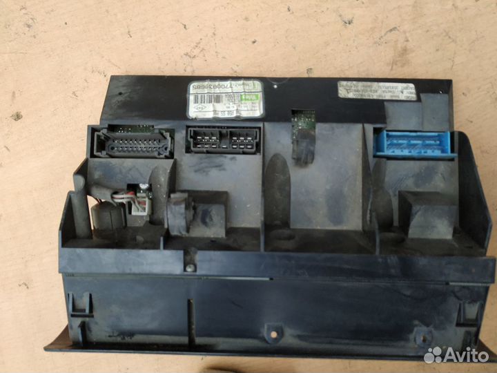 Renault Safrane блок управления климатом