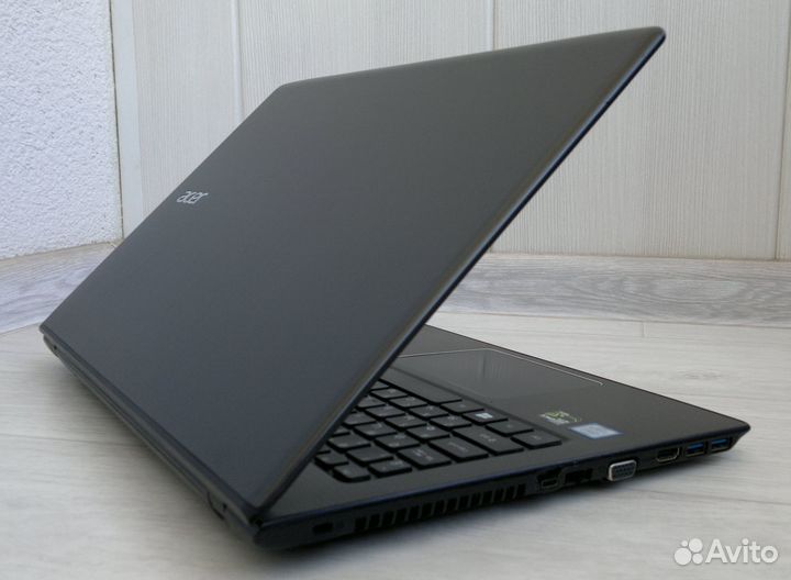 Acer (Core i5-6200U, GTX 950M, SSD+HDD, 8Gb)