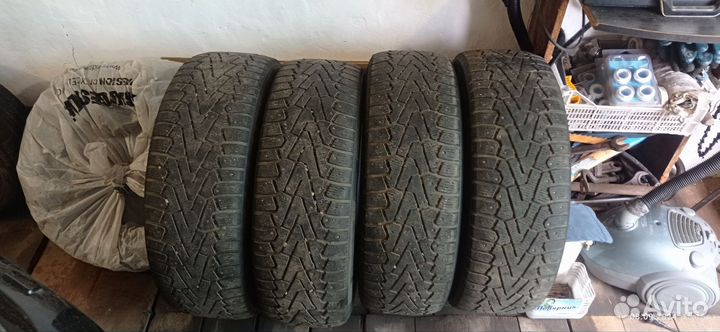 Pirelli Ice Zero 225/65 R17