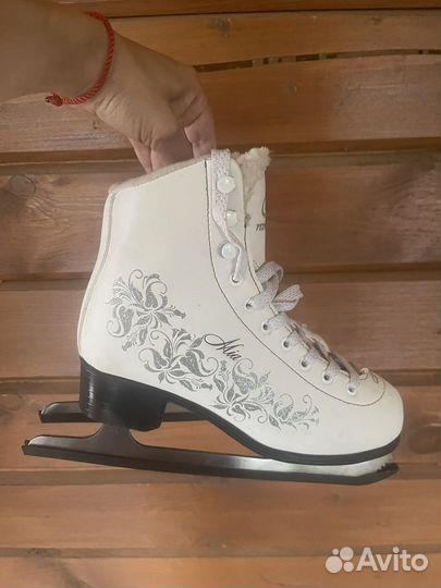 Коньки для фигурного катания