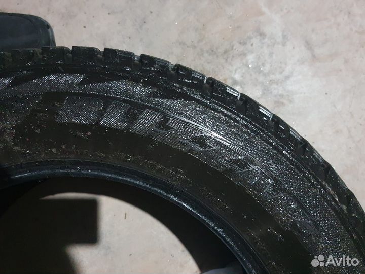 Bridgestone Blizzak DM-V2 235/65 R18