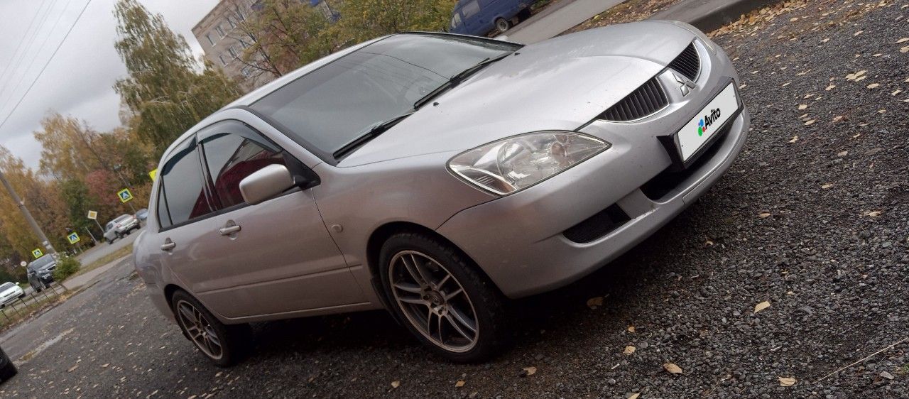 Mitsubishi Lancer: фото владельца