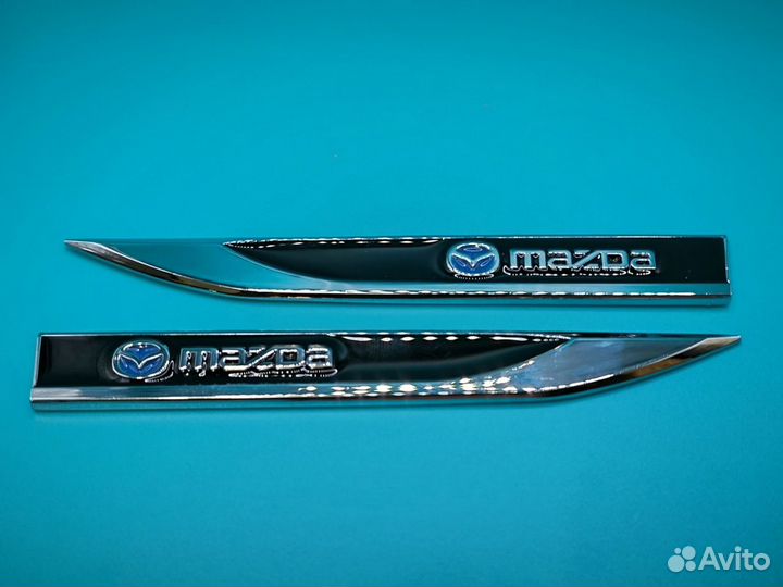 Наклейки на крыло Mazda комплект металл