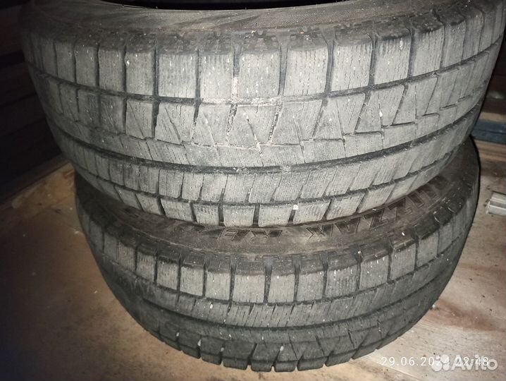 Bridgestone Blizzak Ice 205/65 R16