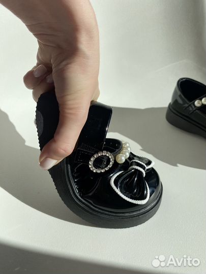 Туфли для девочек 24,25,27,28,29,30,32