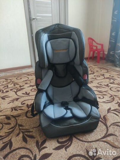 Детское кресло