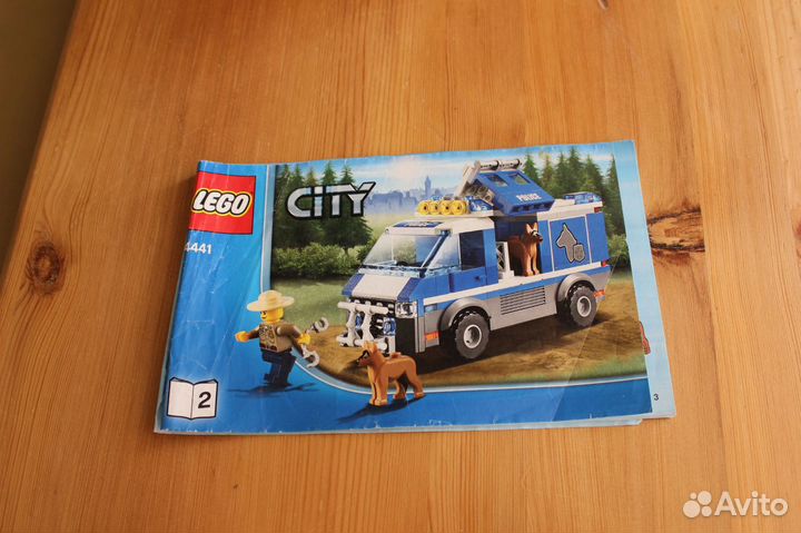 Lego city - 4441 Фургон для полицейских собак