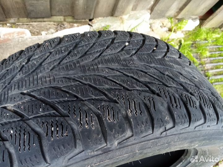 Nokian Tyres Hakkapeliitta R2 235/55 R17