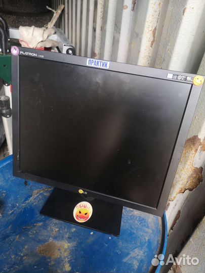 Монитор LG flatron