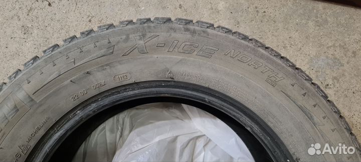 Michelin X-Ice North XIN2 215/65 R16