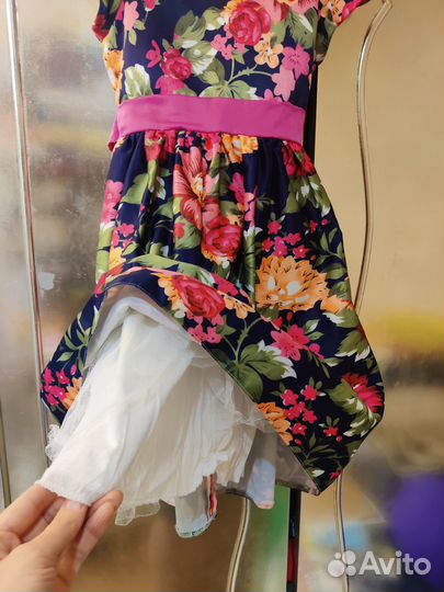 Платье нарядное 134-140