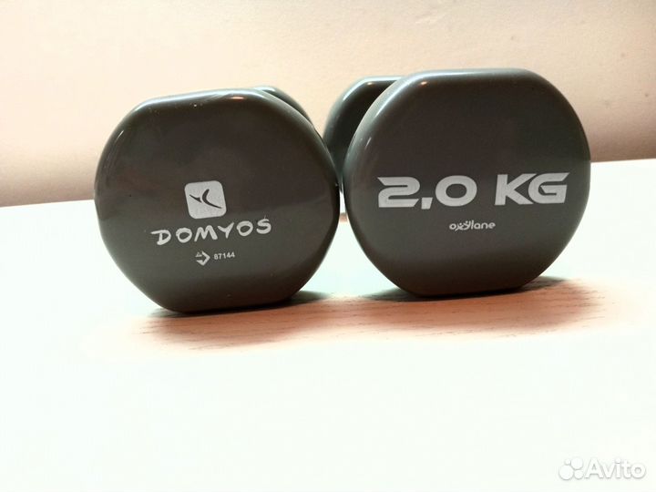 Гантели domyos 2кг