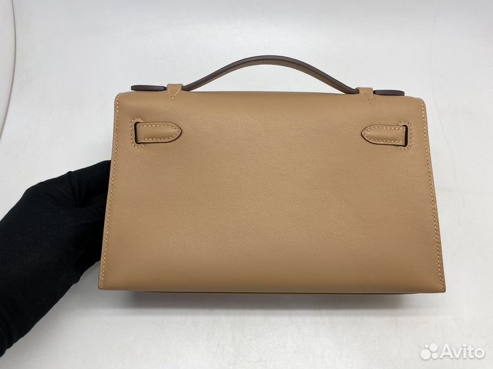 Сумка Hermes Kelly Pochette Swift бежевая