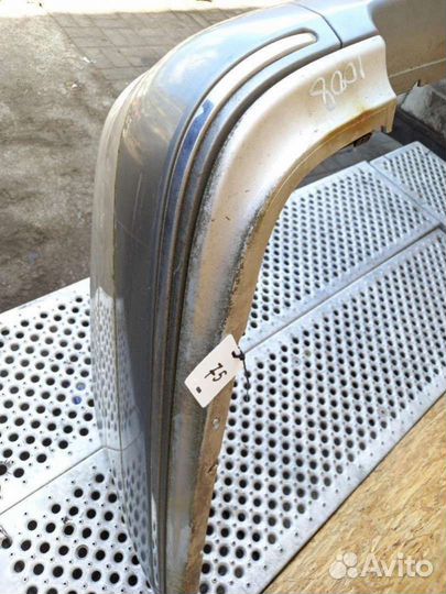 Бампер задний Mercedes E W210 2000