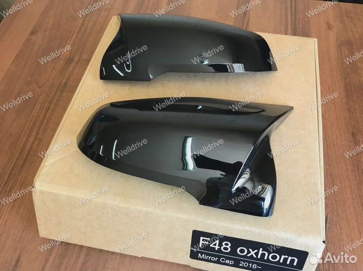 Крышки зеркал BMW F40 М стиль черный глянец